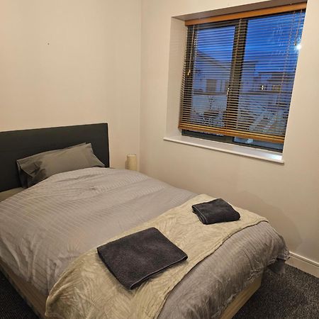 Cozy 2 Bedroom Apartment 基尔根尼 外观 照片