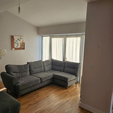 Cozy 2 Bedroom Apartment 基尔根尼 外观 照片